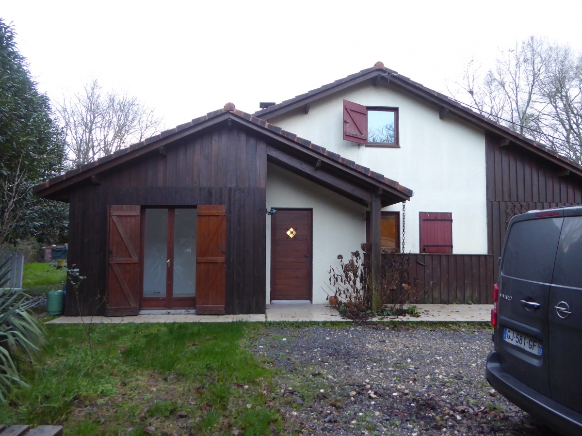 Ragencement et Extension dune maison en ossature bois : Etat des lieux 2. exterieur de la maison.JPG