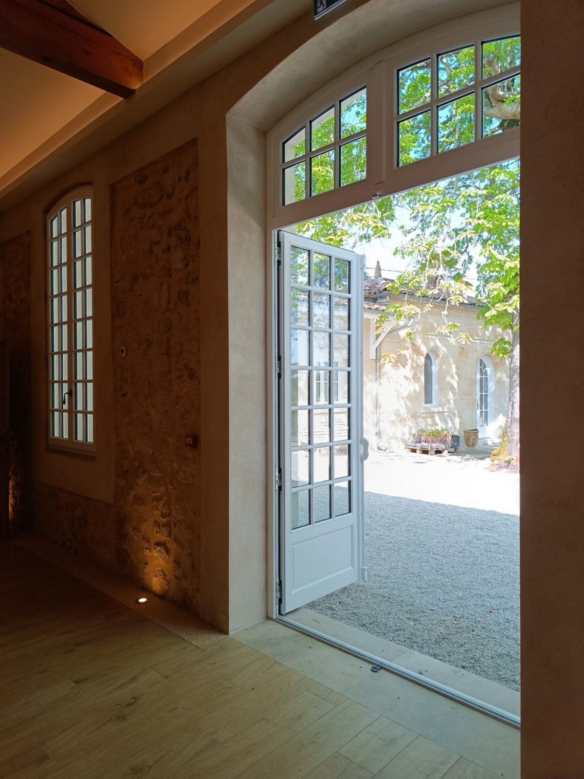 Am�nagement d'un espace Oenotouristique et logements agricoles - MARGAUX CANTENAC : 33