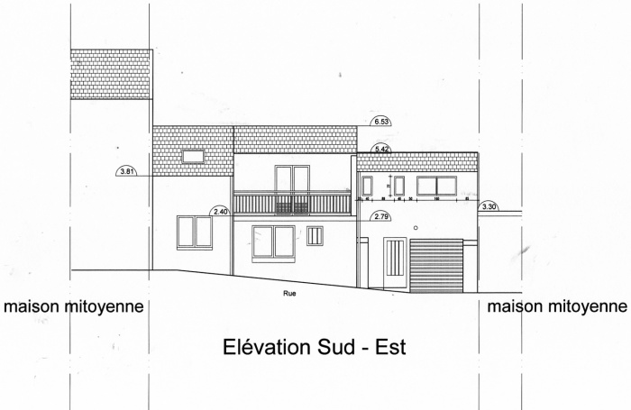 Surlvation d'une maison : Faade rue projet