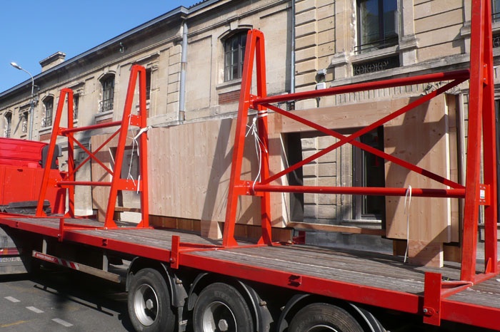 Surlvation d'une maison : camion