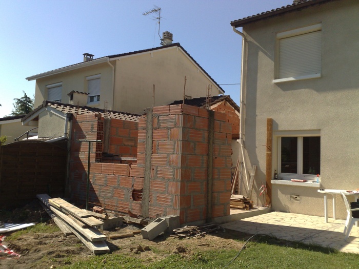 Extension et surlvation d'une habitation - EYSINES : TRAVAUX