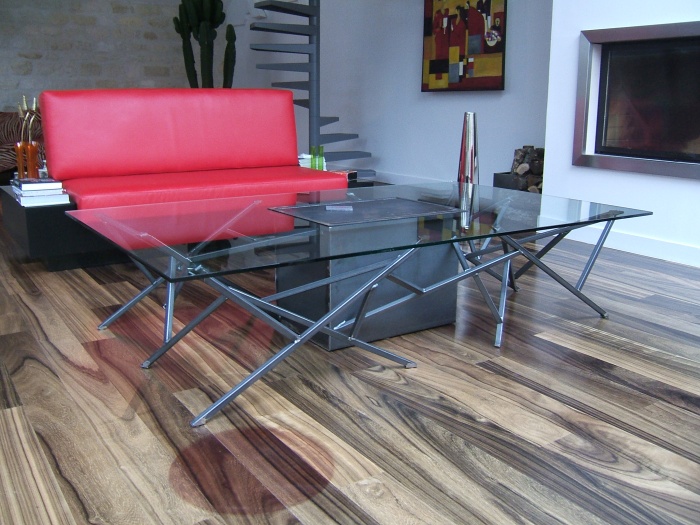 Design de meubles contemporains : table Mikado 