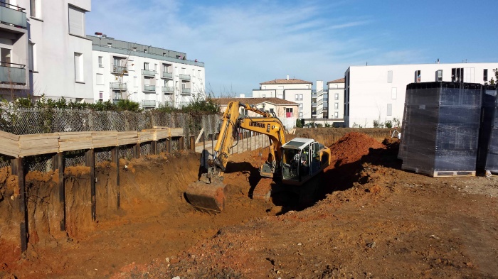 Bureaux mdicaux et logements collectifs  Lormont : 14